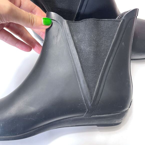 LOEFFLER RANDALL Rain Slip on Chelsea Boots in Black Size 8 - Picture 10 of 16